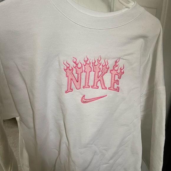 flame nike crewneck